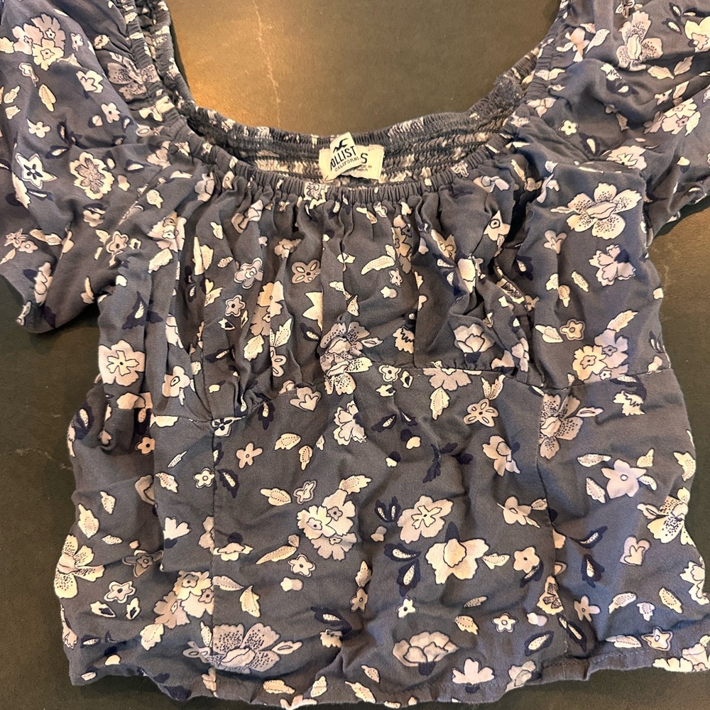 Hollister Blue Smocked Ruffled Short Sleeve Blouse